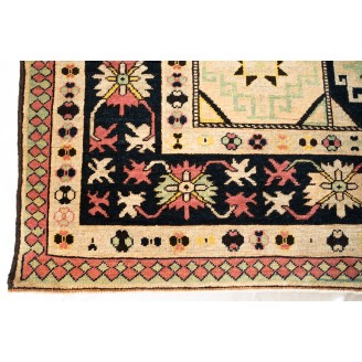 Memling Gul Kazak Rug